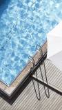 Piscina all'aperto dall'alto